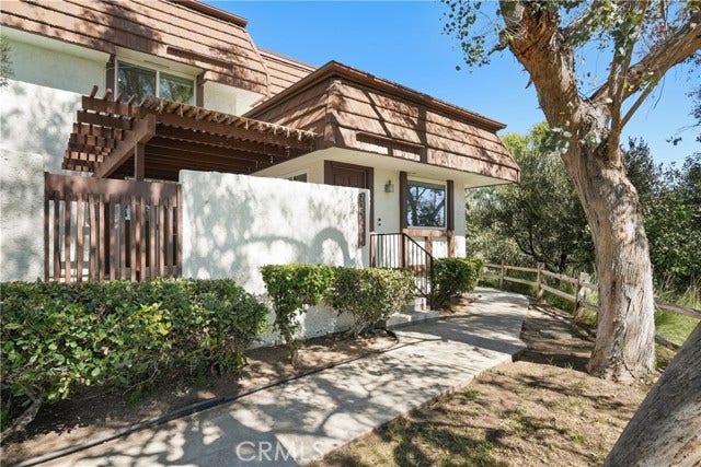 Property photo for 22544 Jeffrey Mark CT, #1, Chatsworth, CA
