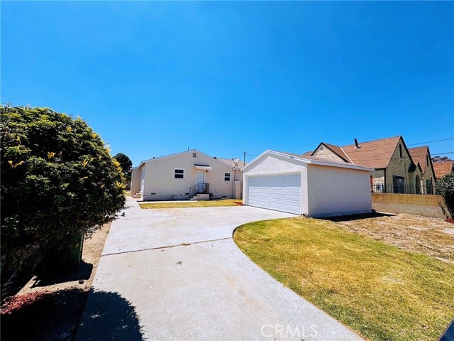 Property photo for 11731 Alabama ST, Los Angeles, CA