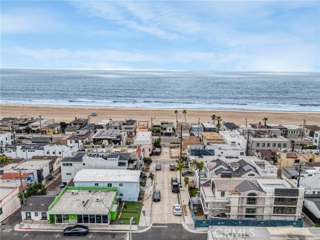 Property photo for 135 33rd, Hermosa Beach, CA
