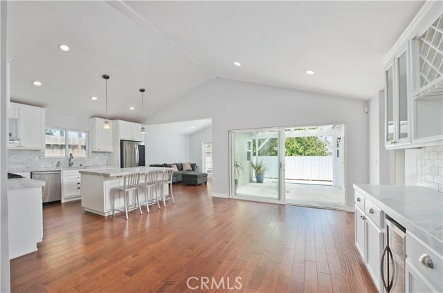 17343 Martha ST, Encino, CA 91316