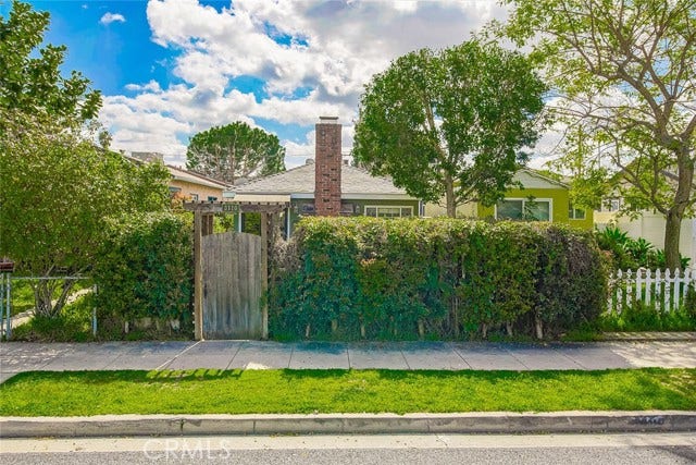 Property photo for 3110 W Chandler BLVD, Burbank, CA