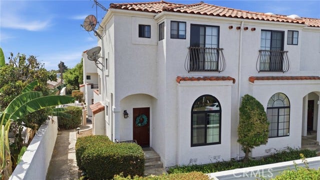 Property photo for 516 W 219th ST, #6, Carson, CA