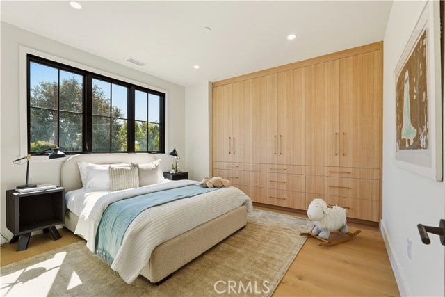 707 Wildomar ST, Pacific Palisades, CA 90272