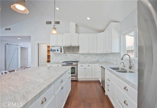 17343 Martha ST, Encino, CA 91316