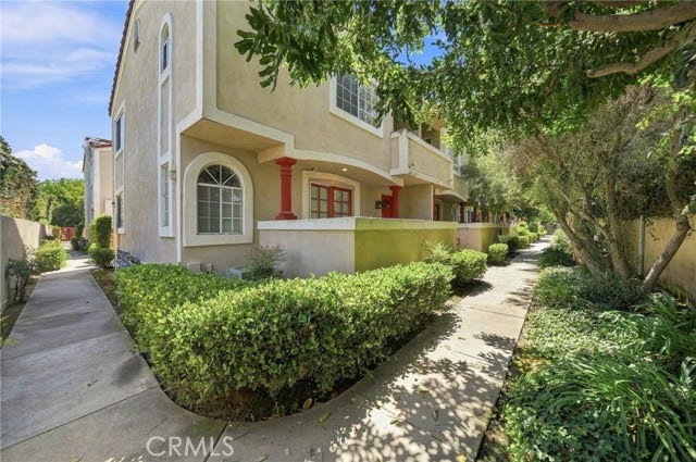 Property photo for 1665 E 68th, #21, Long Beach, CA
