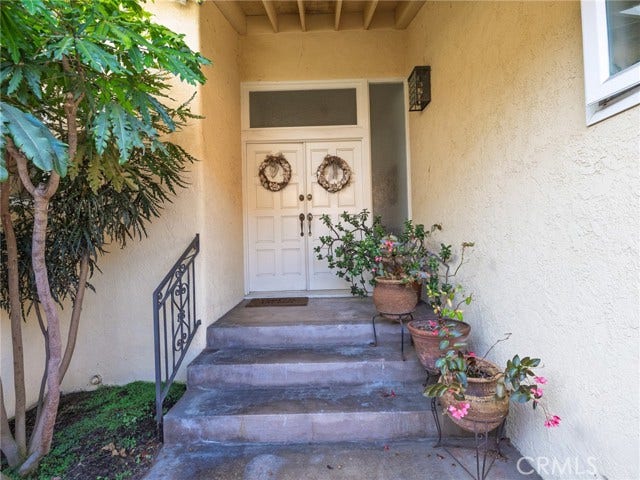 Property photo for 1206 6th ST, Manhattan Beach, CA