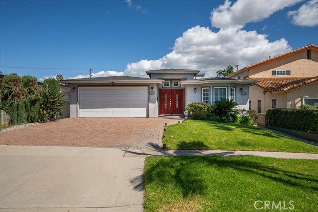 Property photo for 3622 Pacific, Long Beach, CA