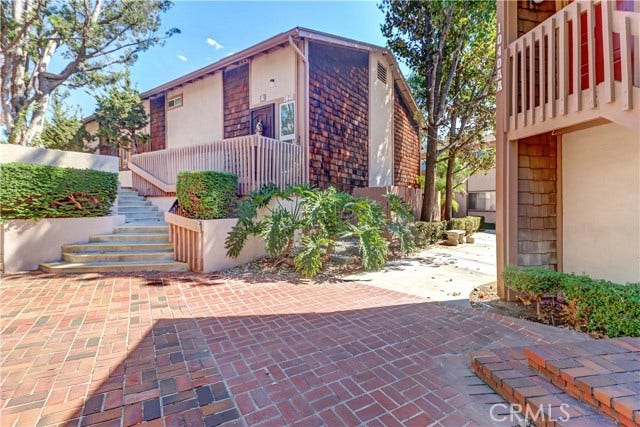 1048 Cabrillo Park DR, #A, Santa Ana, CA 92701