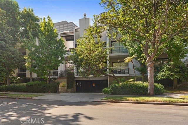 Property photo for 10933 Wellworth AVE, #10, Los Angeles, CA
