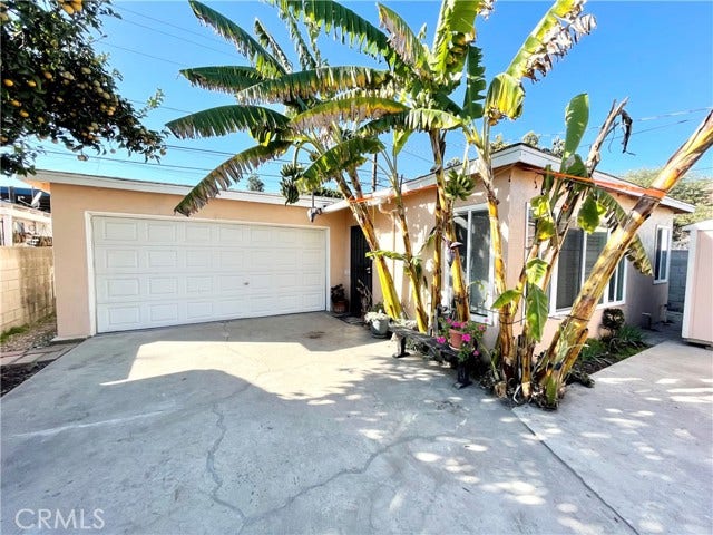 Property photo for 3313 Adriatic AVE, Long Beach, CA