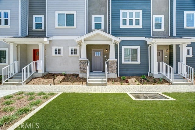 Property photo for 1336 Locust AVE, #4, Long Beach, CA