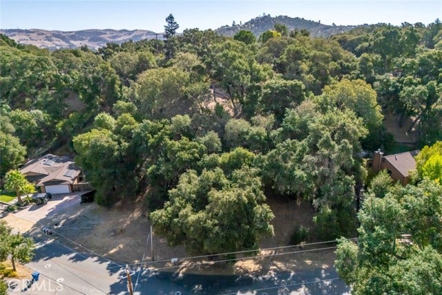 5125 Rosario, Atascadero, CA 93422 5125 Rosario, Atascadero, CA 93422