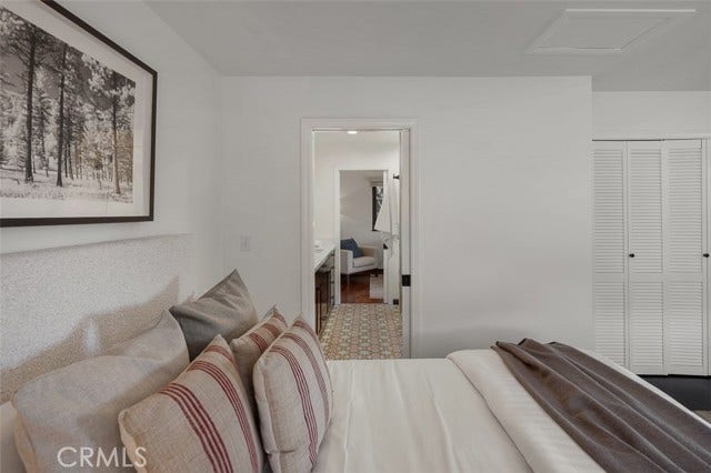 2098 Roosevelt, Altadena, CA 91001