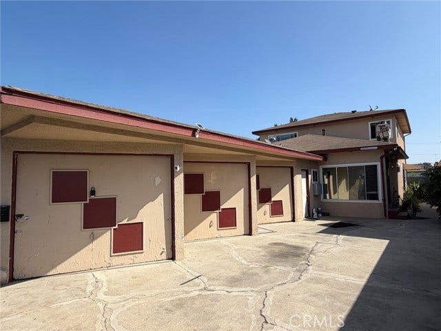 Property photo for 11880 Eucalyptus AVE, #C, Hawthorne, CA