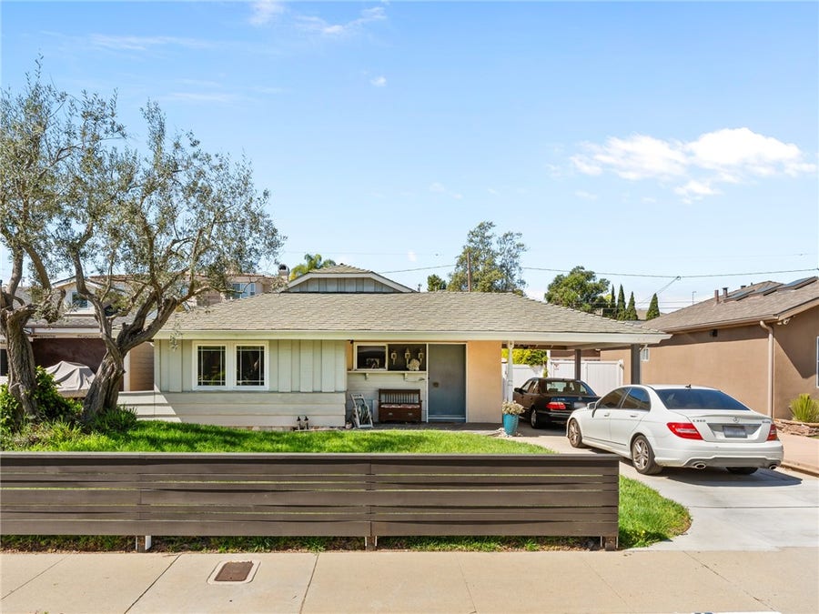 Property photo for 865 Center ST, El Segundo, CA