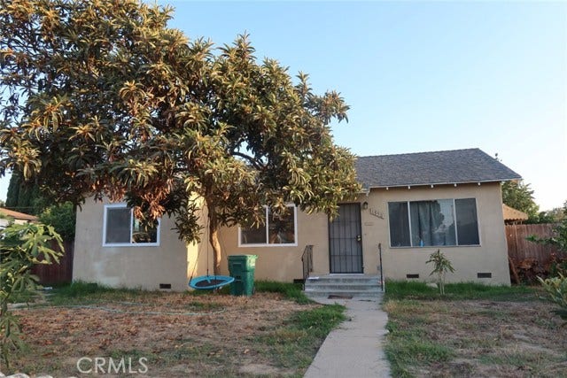 Property photo for 1850 W Arlington ST, Long Beach, CA