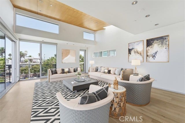 Property photo for 404 Grand BLVD, Venice, CA