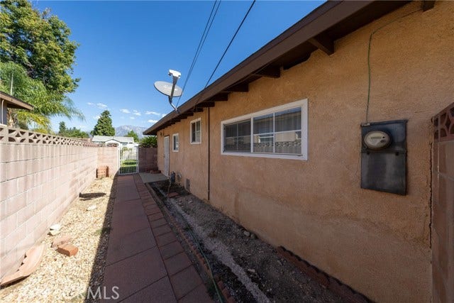 824 E I ST, Ontario, CA 91764