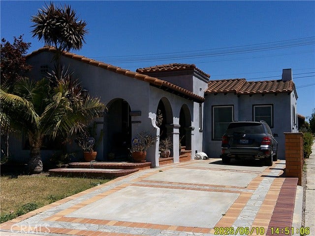 Property photo for 1456 W 89th, Los Angeles, CA