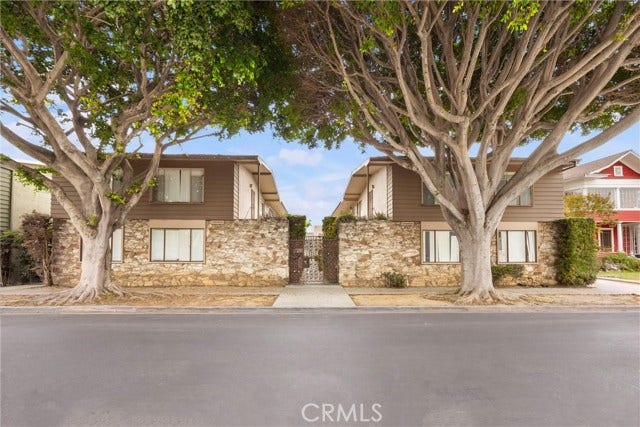 Property photo for 1400 E 3rd, #6, Long Beach, CA
