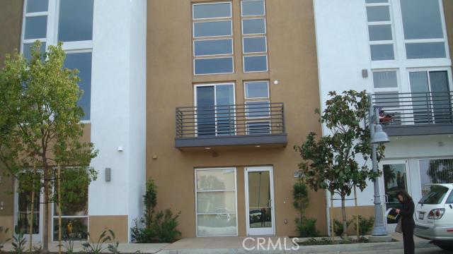 Property photo for 1560 W Artesia SQ, #D, Gardena, CA