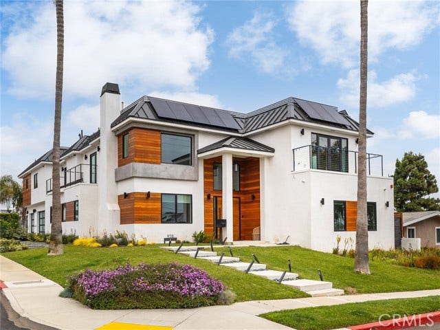 Property photo for 928 Eucalyptus DR, El Segundo, CA