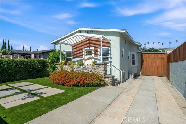 Property photo for 223 Chestnut AVE, Los Angeles, CA