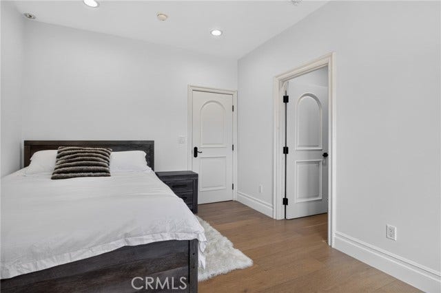 13964 Morrison ST, Sherman Oaks, CA 91423