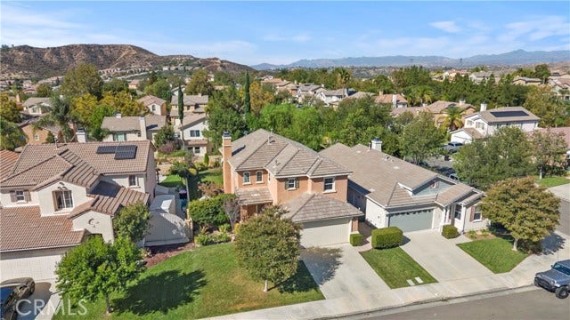 28473 Connick PL, Saugus, CA 91350