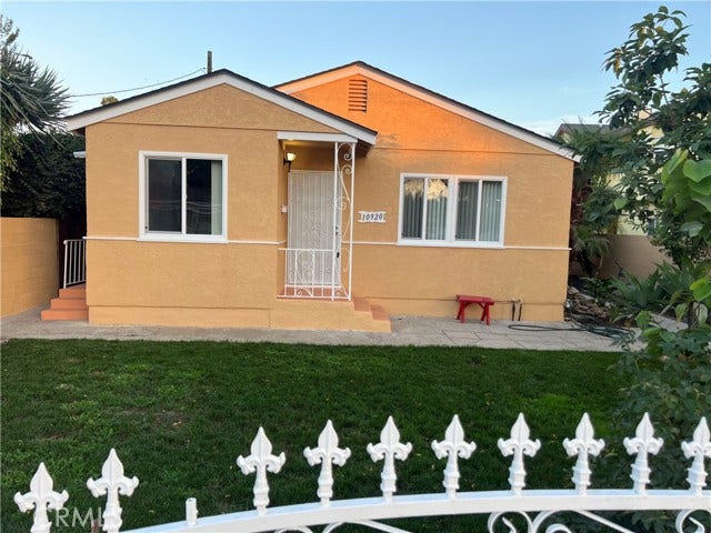 Property photo for 10920 Aletta AVE, Culver City, CA