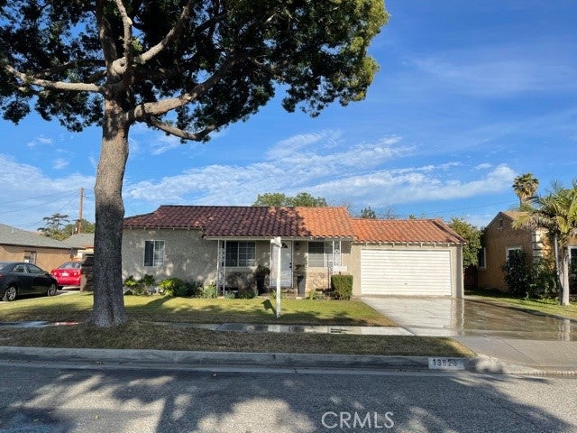 Property photo for 13826 Facade Avenue, Paramount, CA