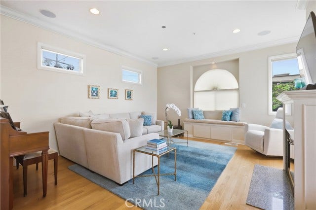 Property photo for 125 El Porto, Manhattan Beach, CA