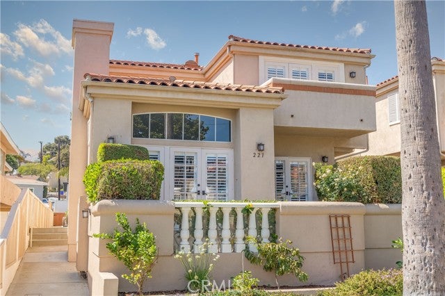 Property photo for 221 N Irena Avenue, #4, Redondo Beach, CA