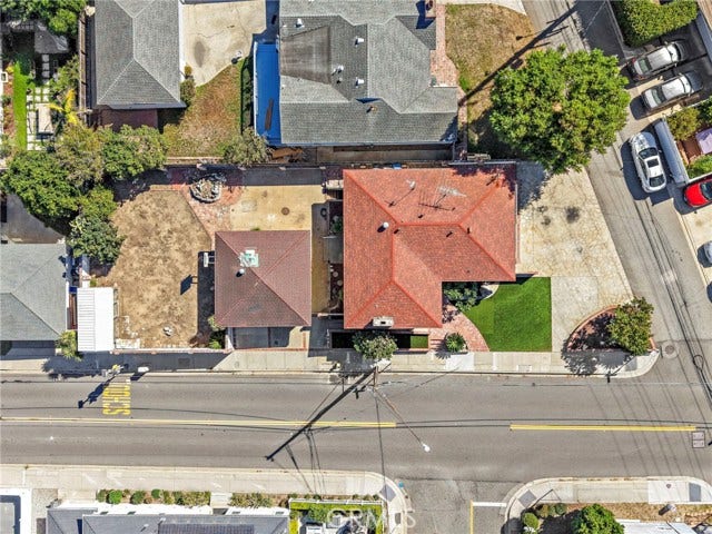 Large corner lot