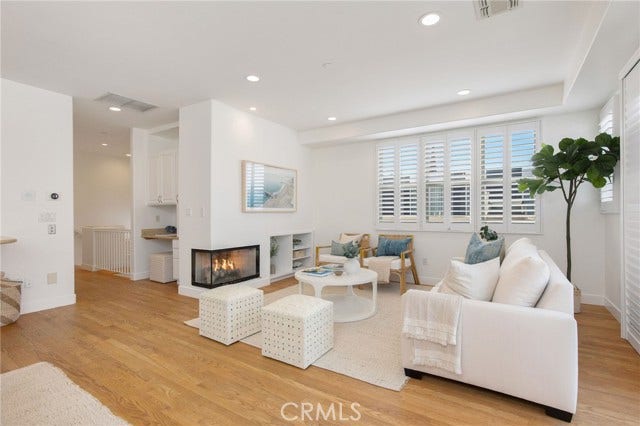 Property photo for 448 23rd PL, Manhattan Beach, CA
