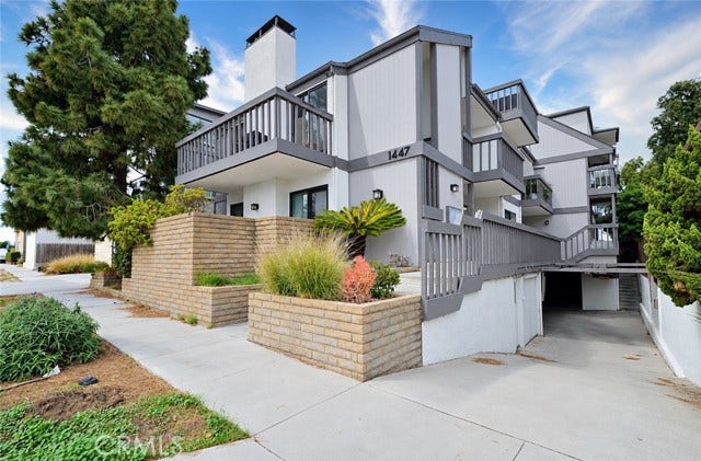 Property photo for 1447 Manhattan Beach BLVD, #E, Manhattan Beach, CA