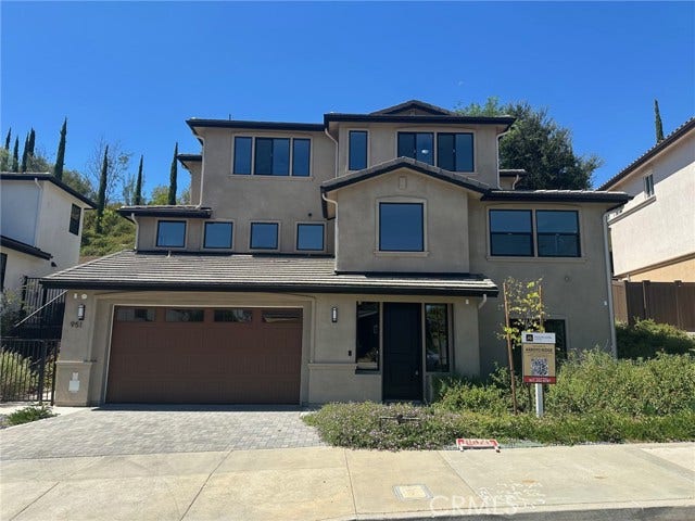 Property photo for 951 N Avenue 66, Los Angeles, CA