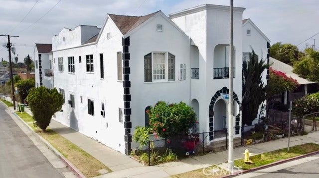 Property photo for 919 Stone, Los Angeles, CA