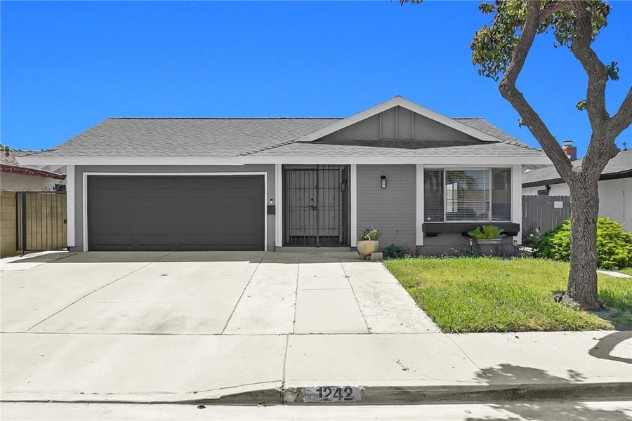 Property photo for 1242 Sultan CIR, Carson, CA