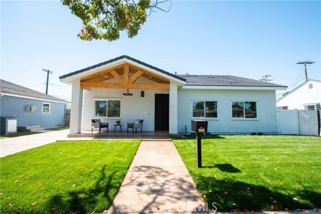 Property photo for 1933 Fanwood, Long Beach, CA