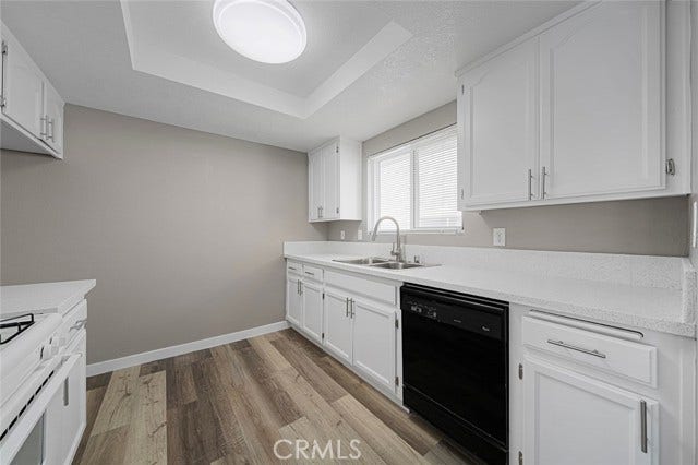 Property photo for 1335 Newport AVE, #209, Long Beach, CA