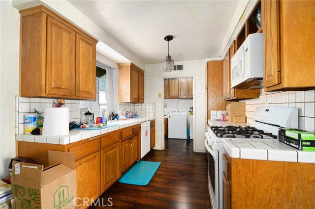 14913 Hubbard, Sylmar, CA 91342