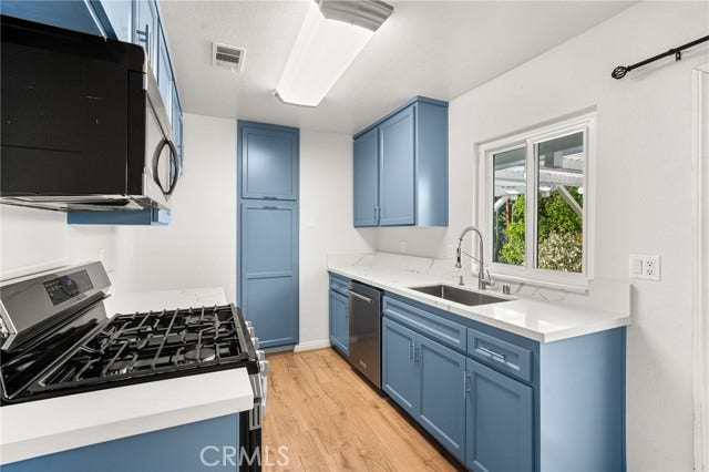 1557 Cambridge AVE, Redlands, CA 92374