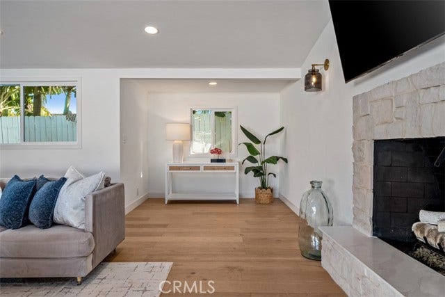 3107 Gibraltar, Costa Mesa, CA 92626