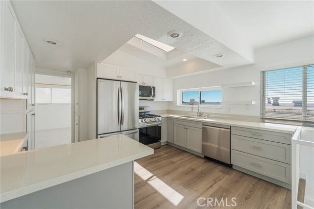 Property photo for 656 Manhattan Beach BLVD, Manhattan Beach, CA