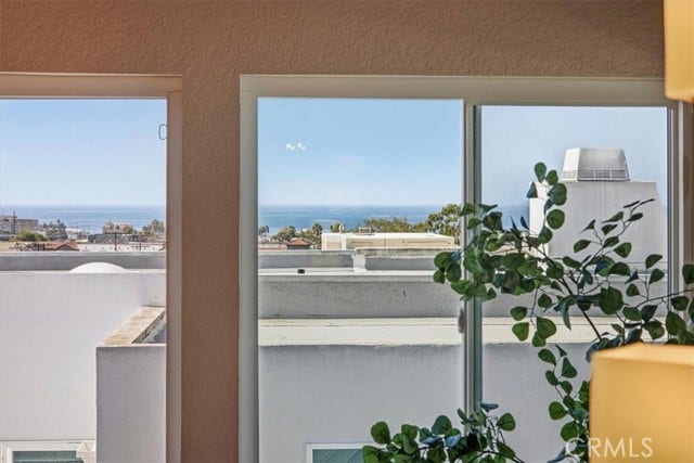 941 1st ST, Hermosa Beach, CA 90254
