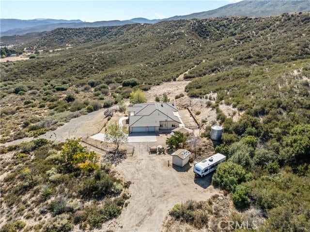 3950 Coriander Drive, Hesperia, CA 92345