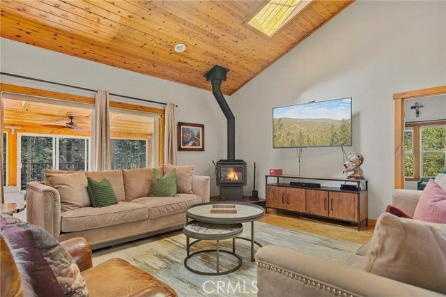 Property photo for 523 Dogwood Canyon RD, Blue Jay, CA
