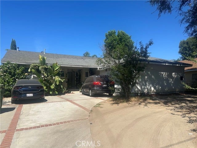 Property photo for 7921 Owensmouth, Los Angeles, CA