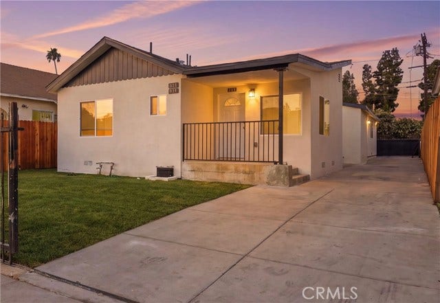 Property photo for 817 W 79th, Los Angeles, CA